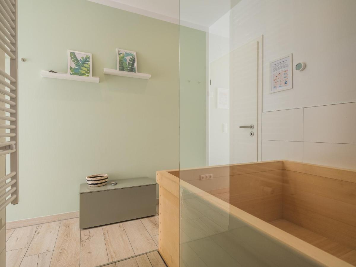 Feriendomizil Im Luftkurort - Ferienhaus-Sauna-See-Onsenbad Krakow am See Esterno foto